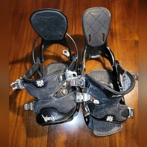 FLOW Snowboard bindings